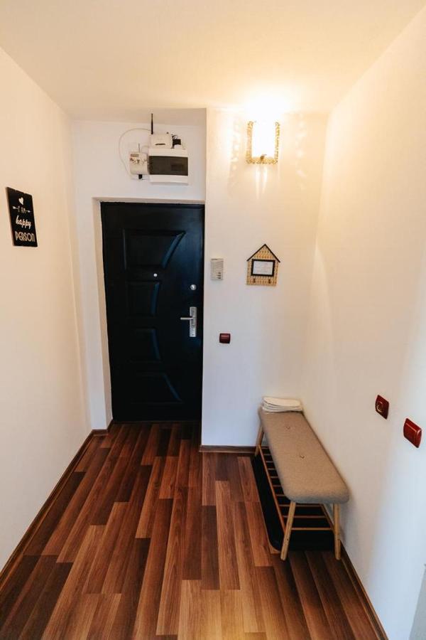Scandinavian House Apartment Targu Jiu Ngoại thất bức ảnh