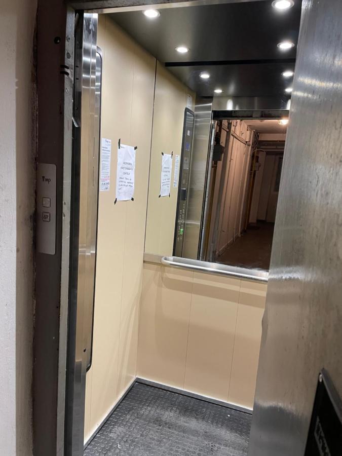 Scandinavian House Apartment Targu Jiu Ngoại thất bức ảnh